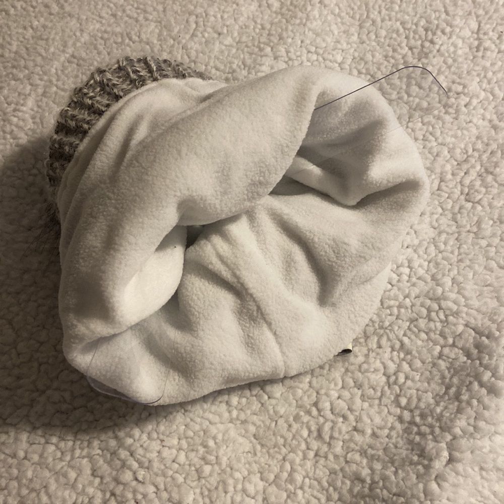 Kooringal grey ladies beanie mimi NWT - Picture 3 of 5